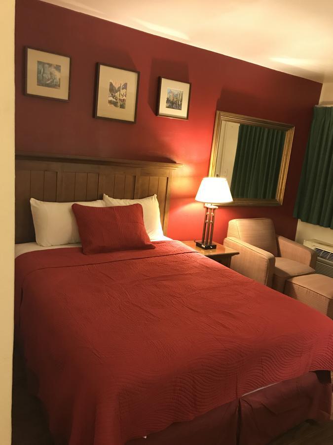 Canyonlands Motor Inn มอนติเชลโล ภายนอก รูปภาพ