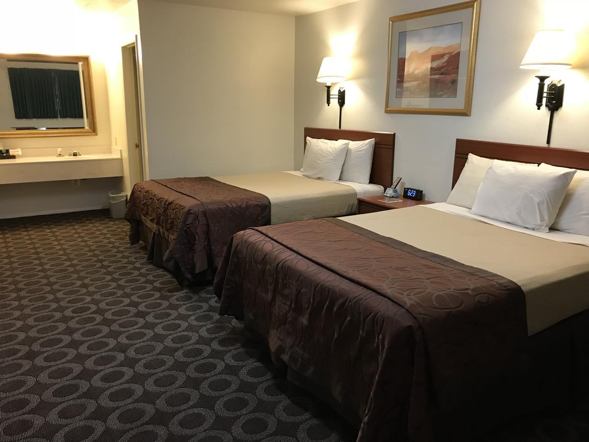 Canyonlands Motor Inn มอนติเชลโล ภายนอก รูปภาพ