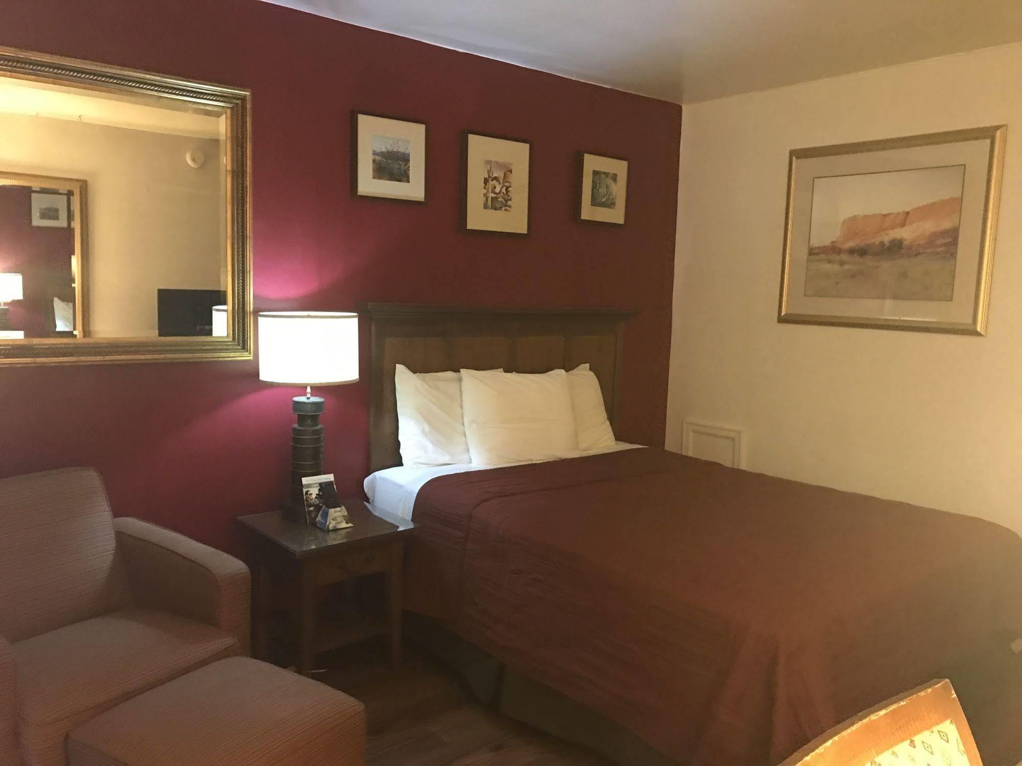 Canyonlands Motor Inn มอนติเชลโล ภายนอก รูปภาพ