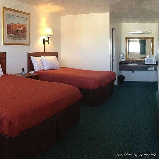 Canyonlands Motor Inn มอนติเชลโล ภายนอก รูปภาพ